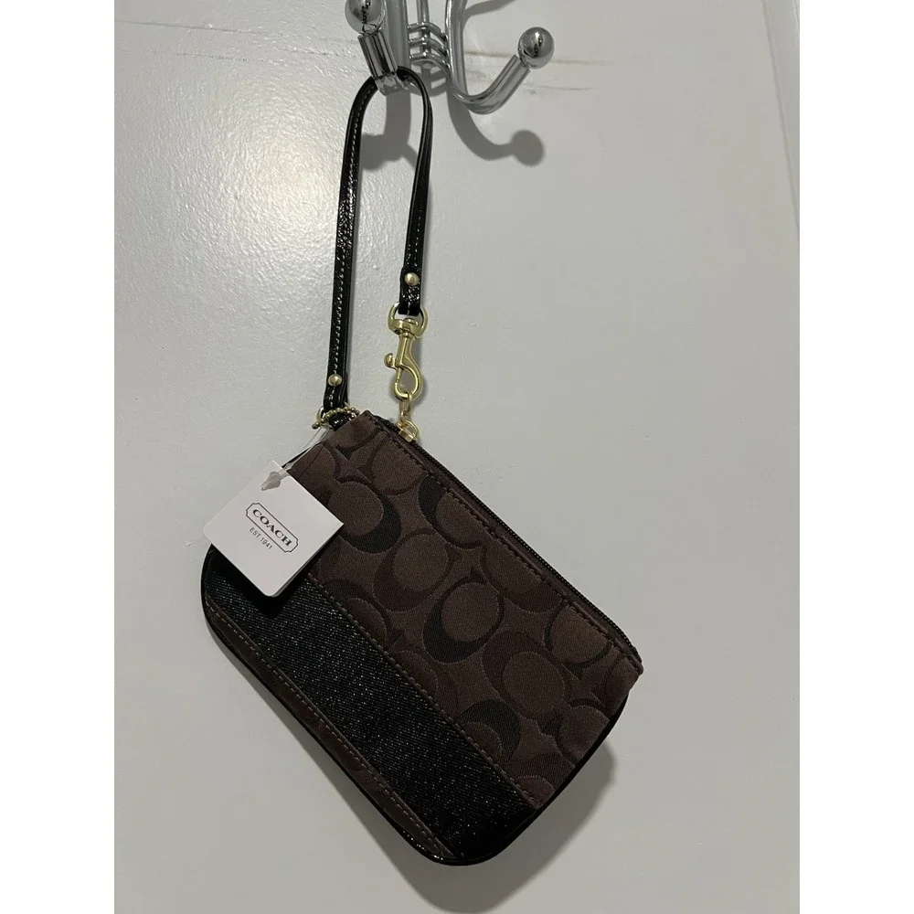 Coach Corner Zip‎ Wristlet in Signature Canvas w/ Stripe in Walnut/Black NWT $58